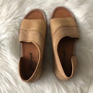 Free People Textured Mont Blanc Sandals sz 7
